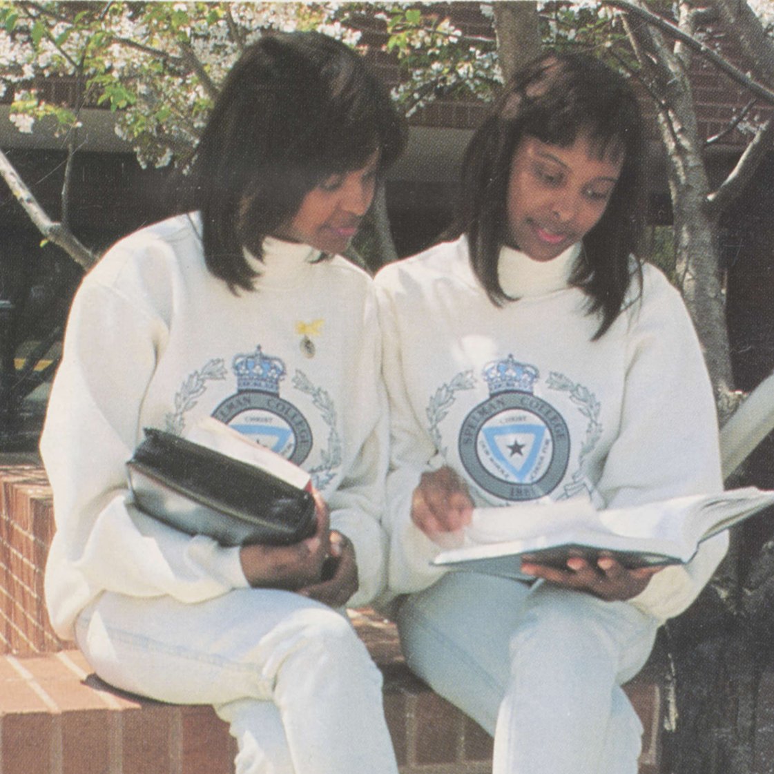 AUC Woodruff Library tweet media