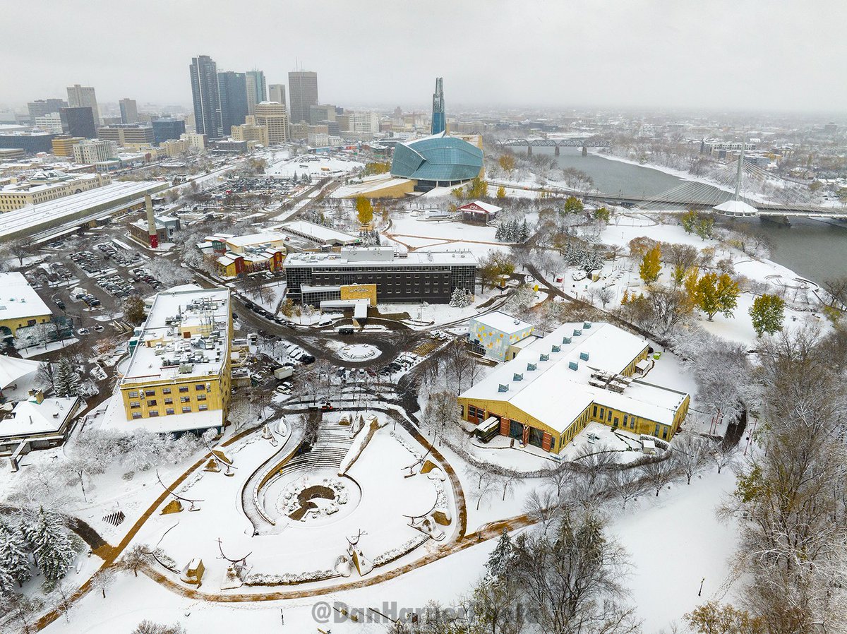 DanHarperPhoto's tweet photo. Fresh #snow in #Winnipeg is always so beautiful!!!

#TheForks #ProvencherBridge #WinnipegPhotographer #Drone #Aerial #RPAS https://t.co/um2j701k1b
