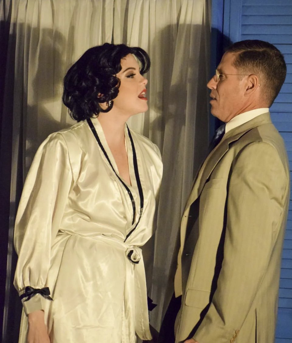 Hoy los esperamos en el <a href="/eurobuilding/">Eurobuilding Caracas</a> en <a href="/VidasPrivadas_/">"Vidas Privadas" de Noël Coward</a>