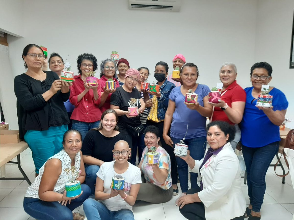 FOG_Salud's tweet photo. Esta mañana se realizó en la Clínica de Mama el Taller de Pintura y Siembra con Cultiva.
Agradecemos el apoyo de #Cultiva y #Bakeology https://t.co/wfcDgVK4JS
