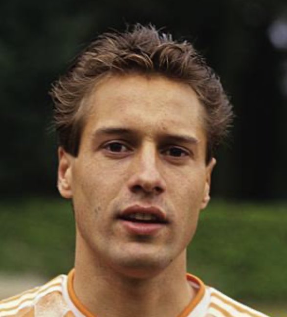 ruudkleinen's tweet photo. @goossens1988 https://t.co/M7OvnF16YD