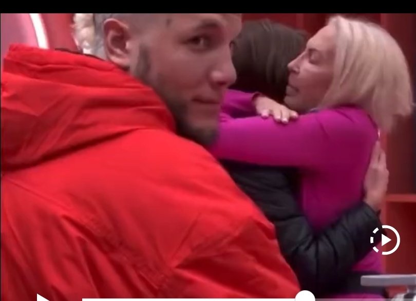 perramalditaaa2's tweet image. Alex soy yo , viendo los bandazos de Laura cada 2 horas 😂😂😂
Ahora te quiero
Ahora te odio
Ahora te amenazo
Ahora te pido perdón
Y así 24/7 
#GHVIP270