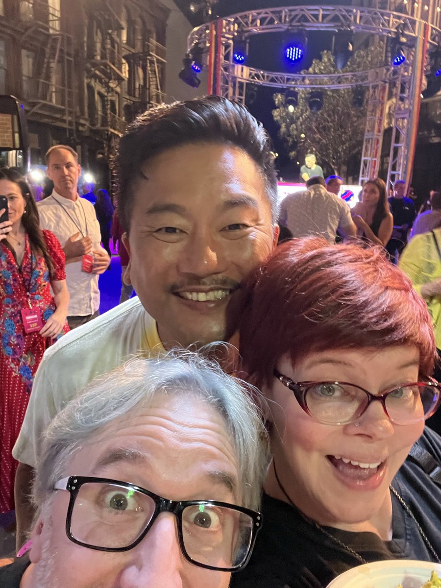 Hey #critterkitchen! How about the time we met Roy “Koi” Choi? 🐠