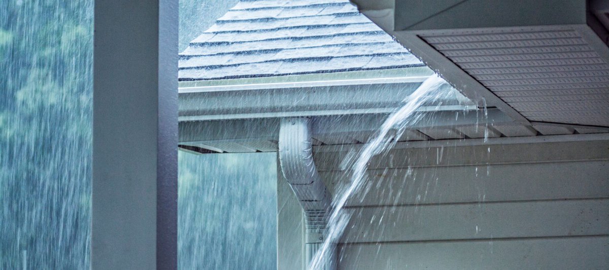 ccaircond's tweet photo. How To Protect Your Electronics During A Storm https://t.co/ZLnbHtCzLI #HVAC #CorpusChristi https://t.co/Xf3GFyVKv8