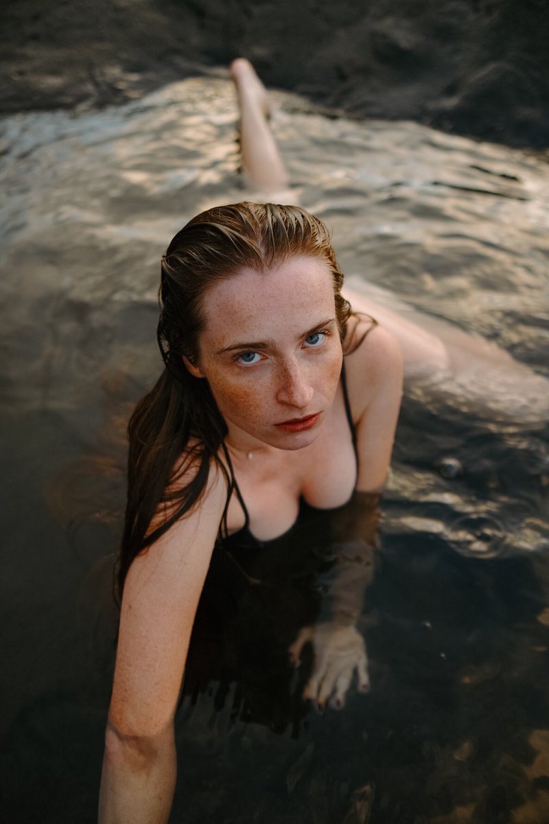 susogarc's tweet photo. behind blue eyes / Shot on Fujifilm X-T3 https://t.co/tX5EBAPl8d