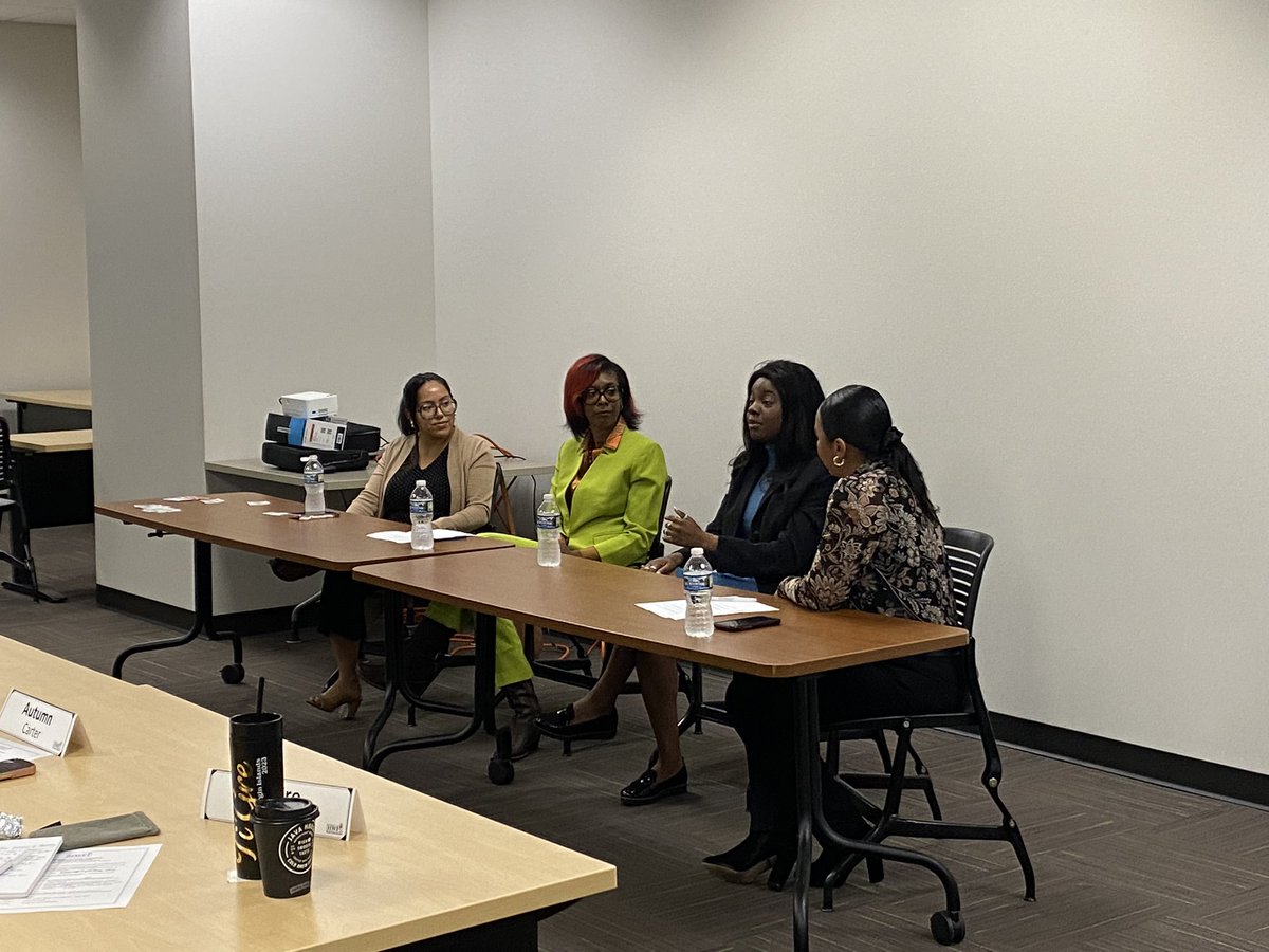 Today the women of HWF class 6 discussed the importance of labor unions and outreach to every community in Indiana. The day ended with a great discussion on how to have hard conversations. Thanks to all of today’s presenters @INAFLCIO @IndianaYoungDem @IDAAC @INLatinoDems