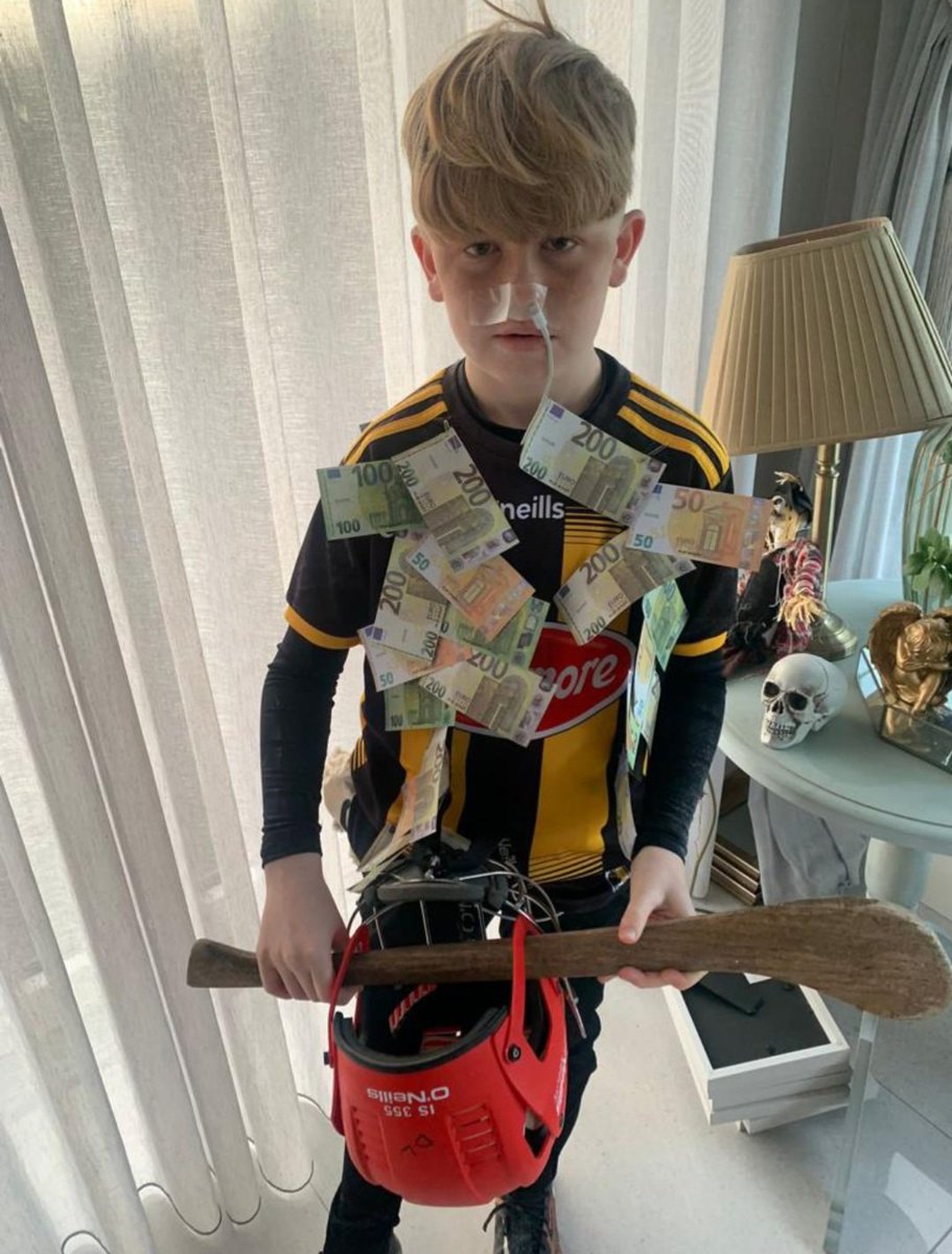 deirdrenugent4's tweet image. Halloween winner 🏆