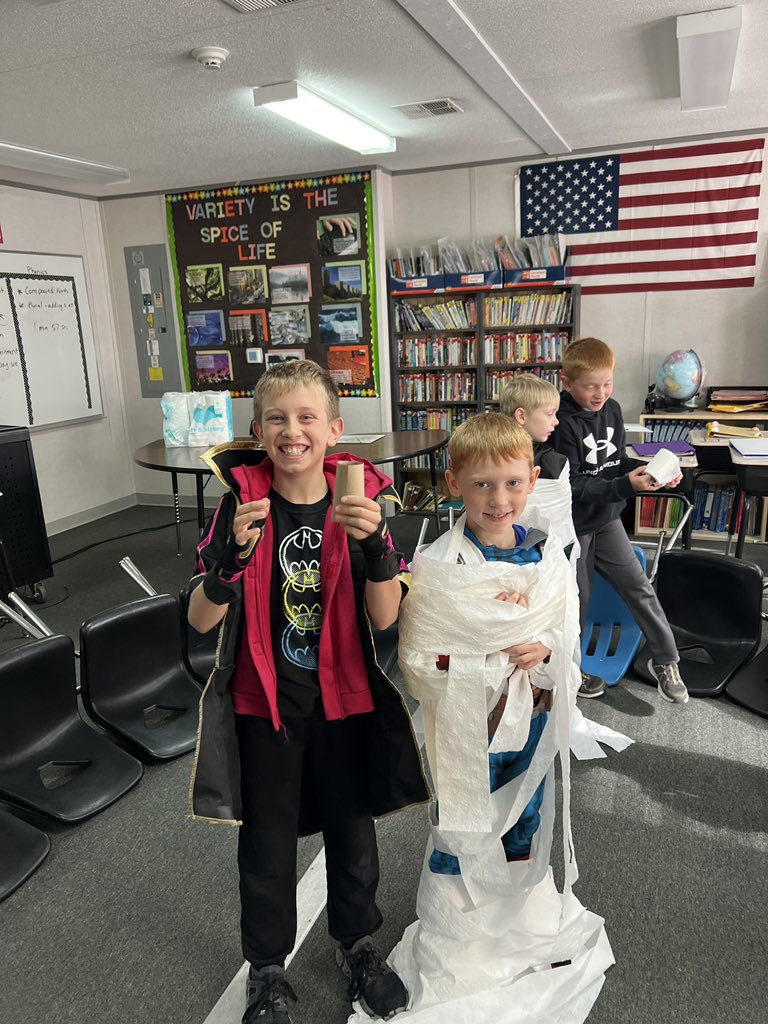 mr_goudy's tweet photo. We did some pumpkin smashing and mummy wrapping at my fall festival station today 

#hlwwproud #4thgradelife https://t.co/YZU9llE4pZ