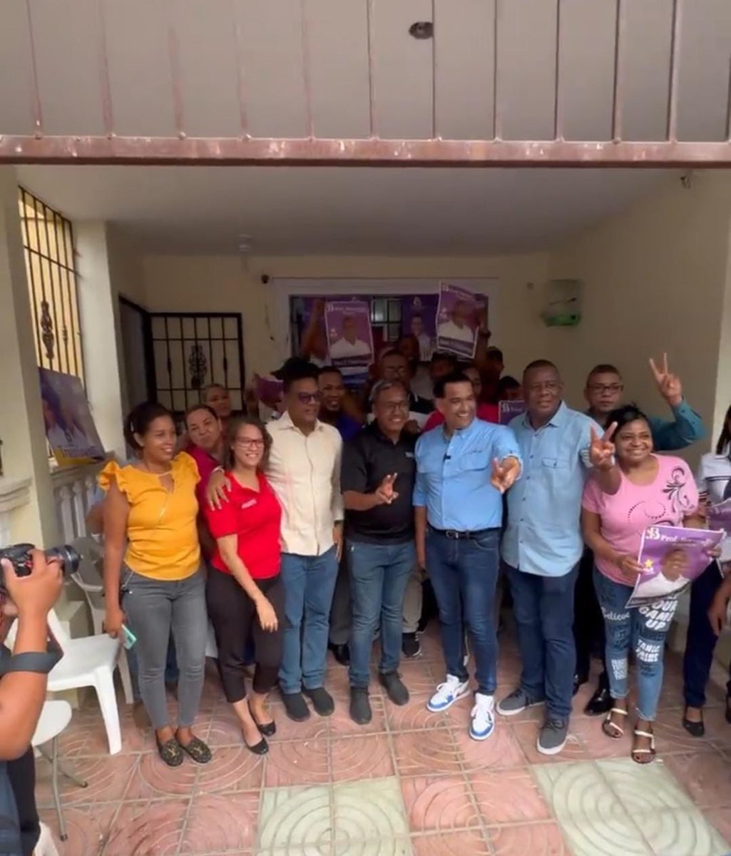 CabilmaCon's tweet photo. Hoy recibimos con gran entusiamos en la circunscripcion 2 de #SDE al proximo alcade @Luisalbertotejeda.

#LuisAberto
#Circunscripcion2SDE https://t.co/N473EpdGW0