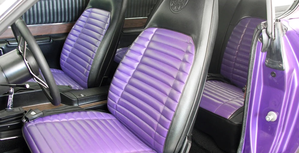 LegendaryAutoIn's tweet image. Check out our custom design center and transform your vision into a one-of-a-kind vehicle!

Shop our catalog here: bit.ly/3m5Fnnh 

#LegendaryAuto #AutomotiveParts #AutomotiveRestoration #Auto #CarLifestyle #Luxury #ClassicCar #ClassicCars #Chrysler #VintageCar #Cars