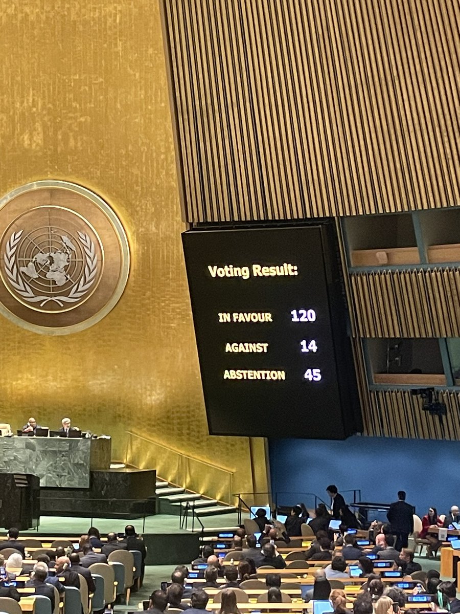 🇲🇾 along with 119 other member states voted YES to the draft UNGA Resolution by 🇯🇴 to address the dire situation in #Gaza. 🇲🇾 co-sponsored the Resolution. Overwhelming majority of the #UNGA stands with the people of #Palestine 🇵🇸 and for humanity #freegaza