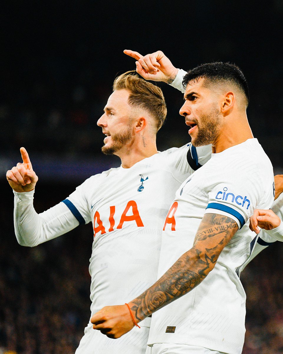 SpursOfficial's tweet photo. The Tottenham boys. https://t.co/bbhb4Y9sUn