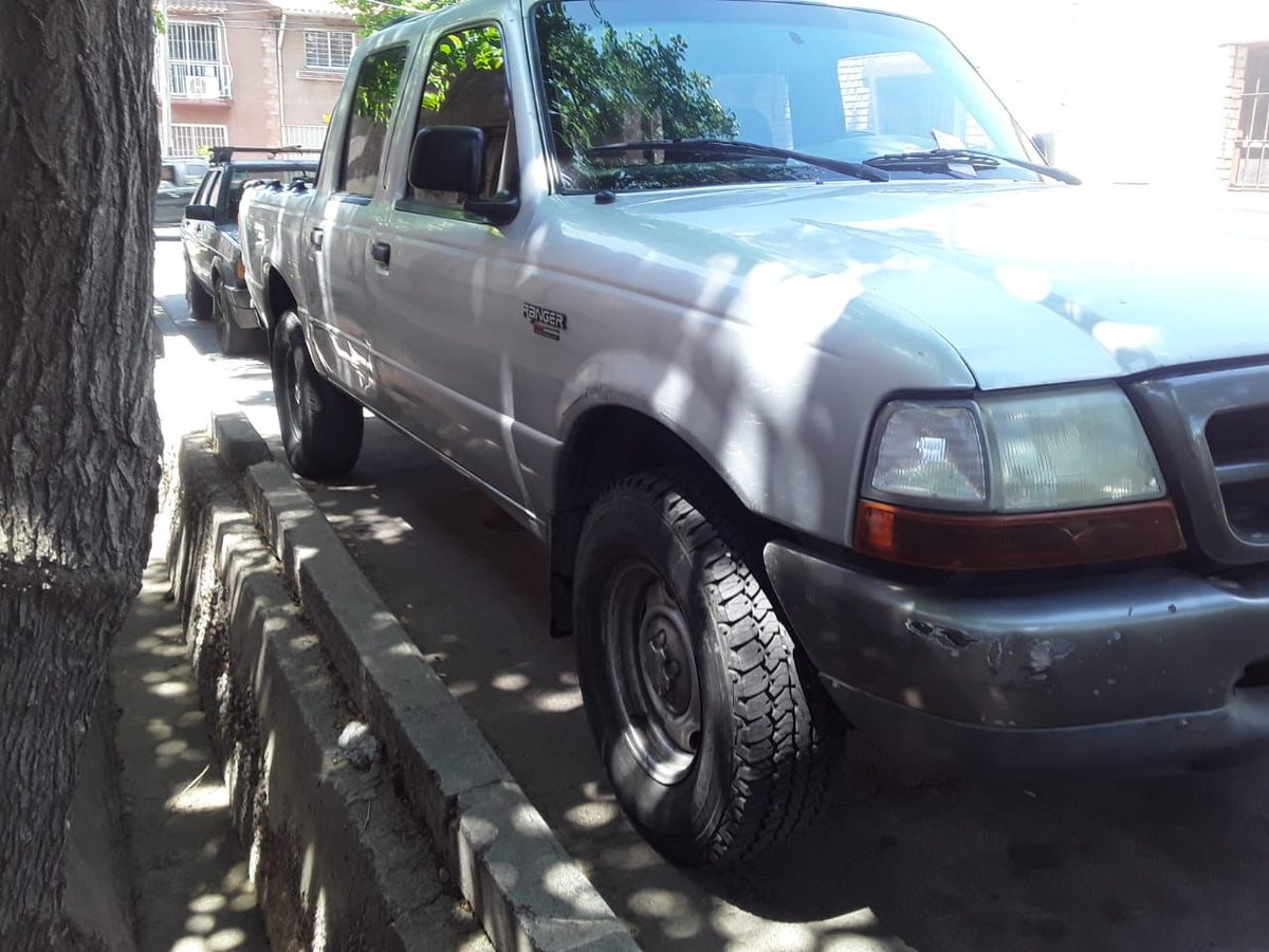 laluquezz's tweet photo. SIGAMOS COMPARTIENDO, LA USAMOS DE TRANSPORTE PARA MI PRIMO CON DISCAPACIDAD. ESTA FOTO NOS LA ENVIARON AL MEDIDO DÍA, ENCONTRE LOCALIZAR EL LUGAR, ES POR VIDELA CASTILLO, YA NO SE ENCUENTRA AHI LAMENTABLEMENTE PERO ANDA CIRCULANDO. CQK 831 ES LA PATENTE ABOLLADO DEL LADO DERECHO https://t.co/oMcqsNlklg