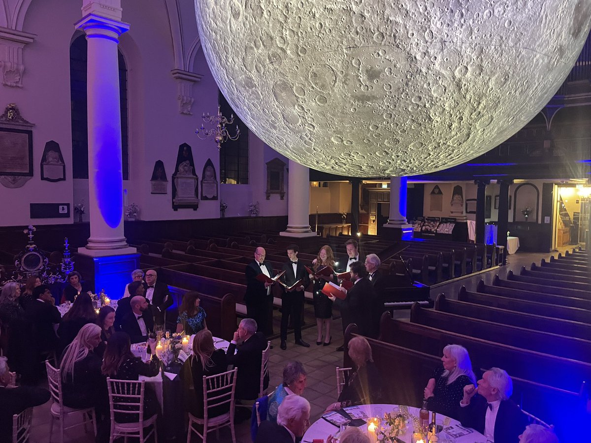 A wonderful evening in Derby Cathedral for the Moonlight Gala Dinner with cocktail piano music from our Director of Music and barbershop from our Lay Clerks.