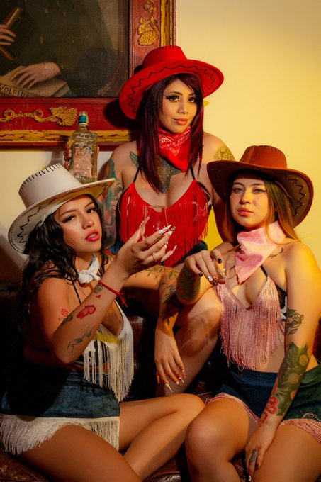 Te tomas uno? @ValeriaArdila21 @Soymiaugh https://t.co/6NfkQqet7I<a class="tags" target="_blank" title="On Twitter" href="/?out=eyJ0eXAiOiJKV1QiLCJhbGciOiJIUzUxMiJ9.eyJpYXQiOjE3MjA3NDYwNjAsImlzcyI6InR3cG9ybnN0YXJzLmNvbSIsIm5iZiI6MTcyMDc0NjA2MCwiZXhwIjoxNzUyMjgyMDYwLCJyZWRpcmVjdF91cmwiOiJodHRwczovL3R3aXR0ZXIuY29tL1ZhbGVyaWFBcmRpbGEyMSJ9.sF5G98jYC3B-SYAZkx1d7hgmBCZH3eBek7yEH0JormHhN6drli2uVYeCXcvV89OXS8QGnSn_hYQVeZK85EIWpA">@ValeriaArdila21</a><a class="tags" target="_blank" title="On Twitter" href="/?out=eyJ0eXAiOiJKV1QiLCJhbGciOiJIUzUxMiJ9.eyJpYXQiOjE3MjA3NDYwNjAsImlzcyI6InR3cG9ybnN0YXJzLmNvbSIsIm5iZiI6MTcyMDc0NjA2MCwiZXhwIjoxNzUyMjgyMDYwLCJyZWRpcmVjdF91cmwiOiJodHRwczovL3R3aXR0ZXIuY29tL1NveW1pYXVnaCJ9.qE0Bs6TL0WgY042i778EX42Ixm39QqxIZxKnBf9N82gWjfHTnSNVlYRj3cUdMSnFRj3kJ7OlgBAdKqlC_W0L-Q">@Soymiaugh</a>