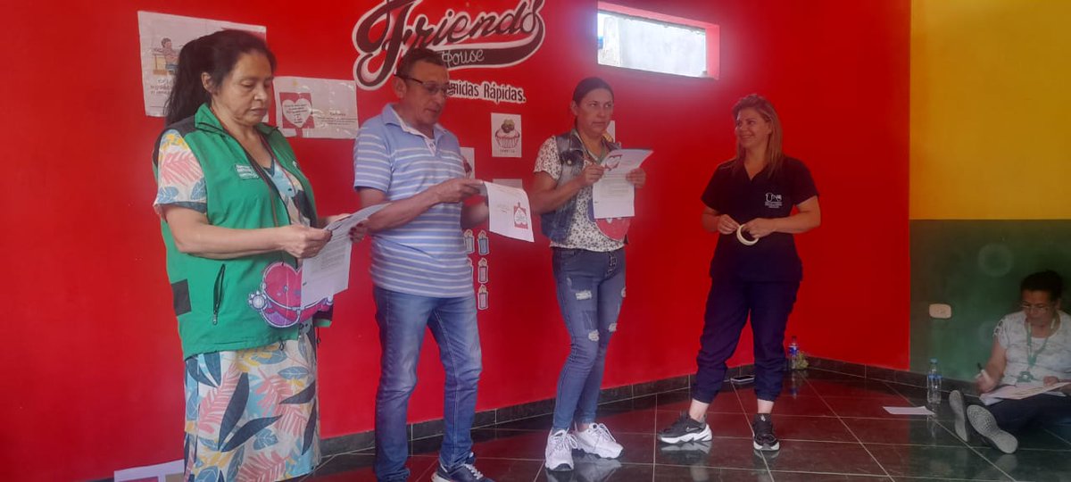 espinel_ya4580's tweet photo. @ElOIRdelaRegion @UnadZcori @OIRZonaOriente @MariaFecoronado @yuli_yuleima12 @VIDERUNADZCORI #practicasSISSUImpactandocomunidades
#AEstaHoróó
@ElOIRdelaRegion 
#sissuZCORI
@OIRZonaOriente https://t.co/weksQAB3JA