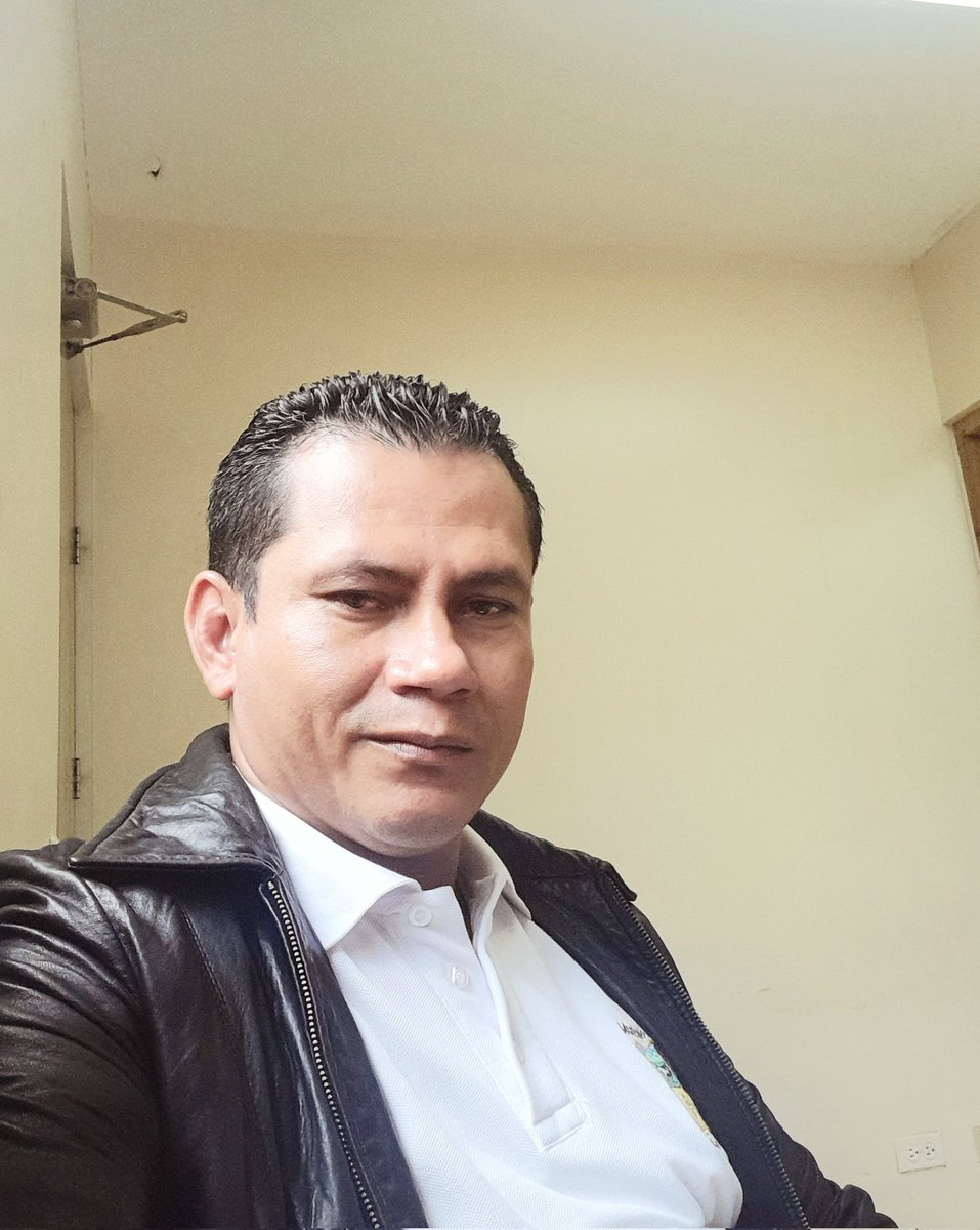 Buen día 😎
La vida me enseña que siempre debo saludar a mis semejantes.
Trabajando por amor, con amor, con pasión. 💜