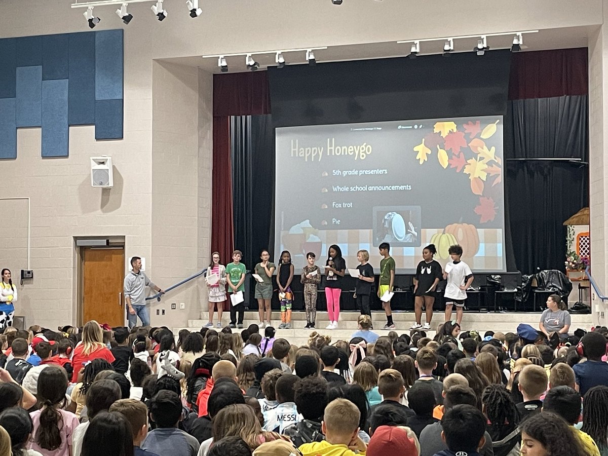 Mrs. Brond tweet media