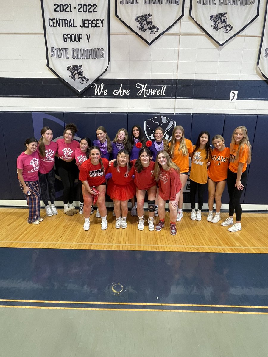 Howell_WVB's tweet image. Ending our season with our annual team scavenger hunt! And a special thanks to @jerseymikes @JCarelliSSN for selecting us as team of the week during the season. The Rebels thank you for your support and coverage this season!