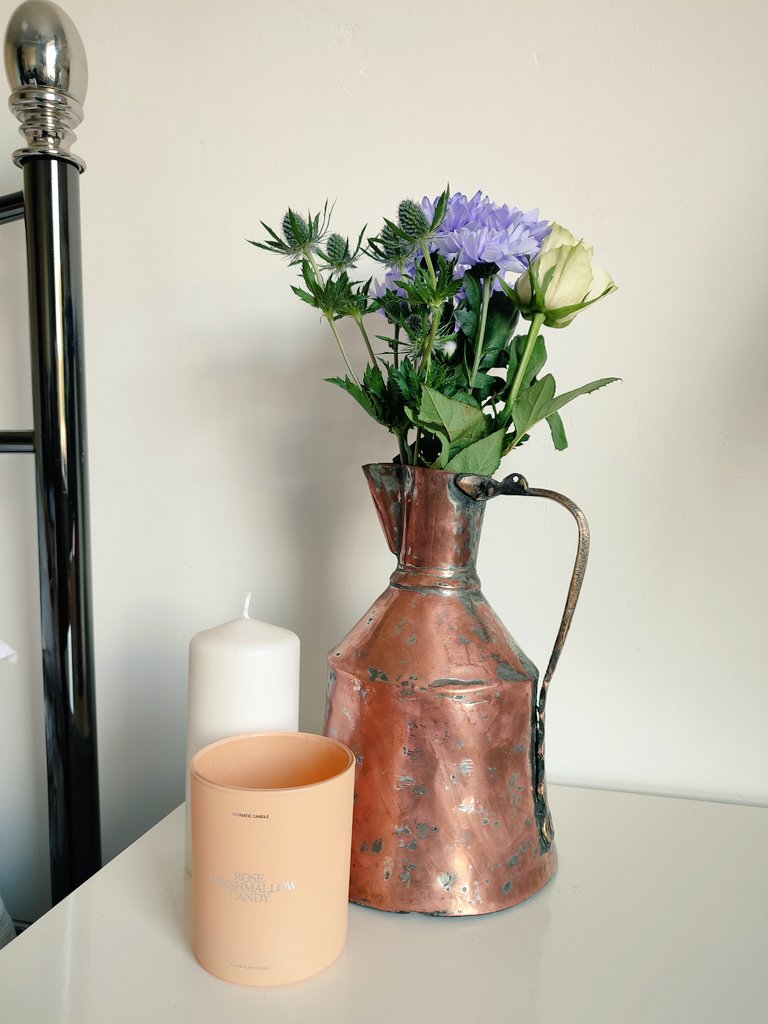 Heathuk's tweet photo. Excited to share the latest addition to my #etsy shop: Vintage Antique copper jug https://t.co/nkWnUAXPph #copper #jug #antique #vintage #farmhouse #kitchen #brass #nearandfarr https://t.co/hOiM5uVGVN