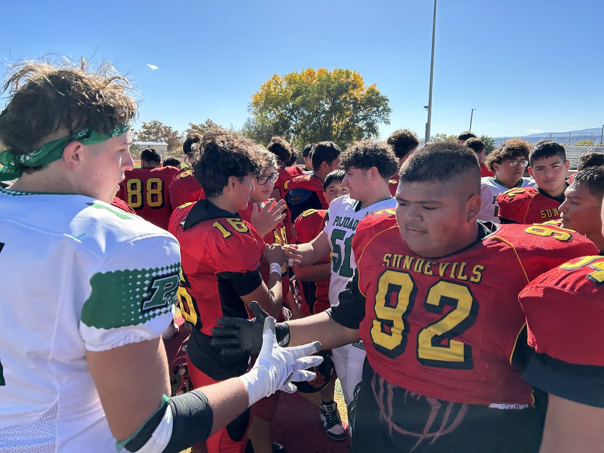 _NMAA's tweet photo. Pojoaque vs Espanola Valley pregame #CompeteWithClass https://t.co/I0jbF7VG18