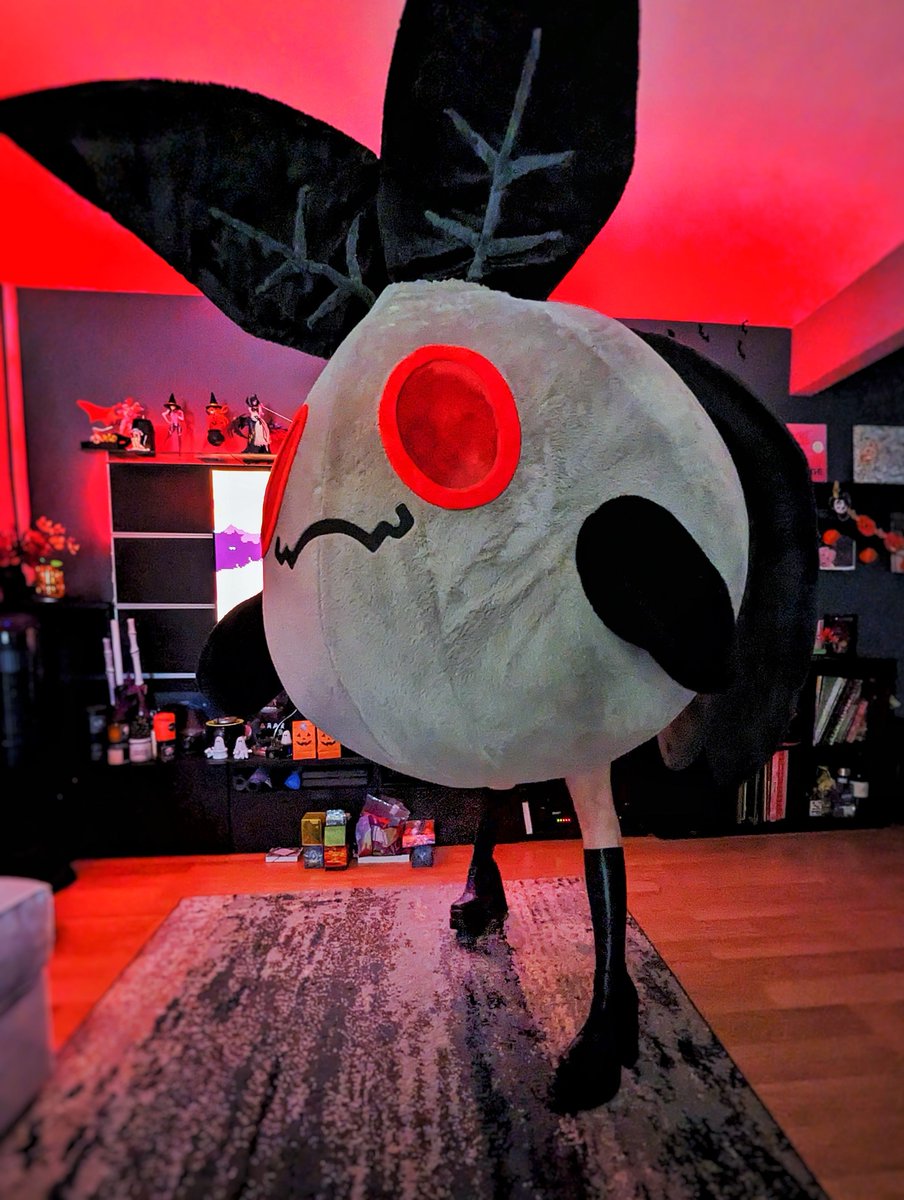 Ev_kami's tweet photo. Time to get weird https://t.co/DCvwdC72P9