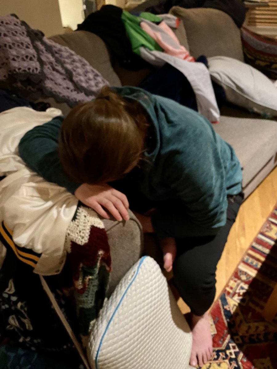 How chief year of general surgery residency is going with 2 kids under 2. 

Photo credit <a href="/siyamali/">🇿🇦Siya🇺🇸</a> after I somehow passed out on the couch like this last night. 

#MedTwitter 
#notenoughcoffeeintheworld