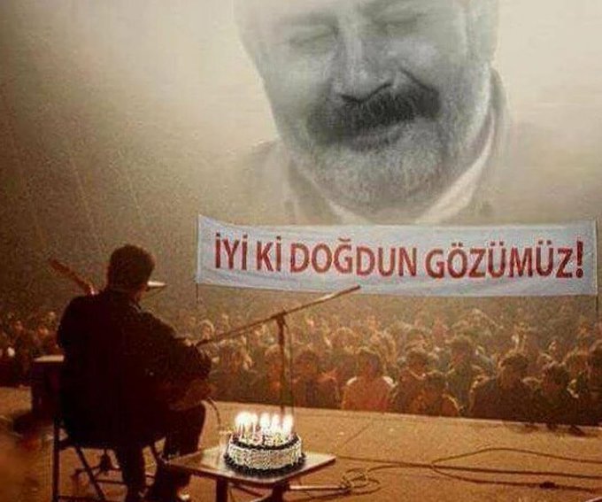 Türküler söyledim sana
Duyuyor musun?

İyi ki doğdun, iyi ki bizimlesin hala

#AhmetKaya