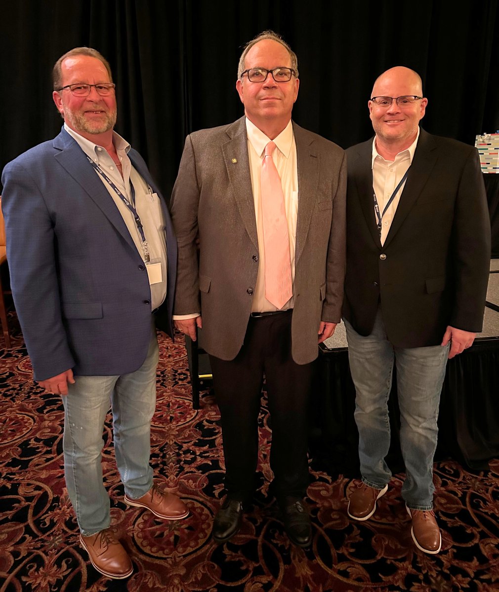 driveWFX's tweet photo. Breaking: WFX accepts the "Carrier of the Year" award from Tyson Foods! 🥳 Kudos to our unstoppable team. "It’s about every single one of us at WFX working in unison," quotes our CEO, Randy Timms. #WFXWins #ProudMoment #TysonFoods #PartneringToWin https://t.co/fnSXA5fQGk