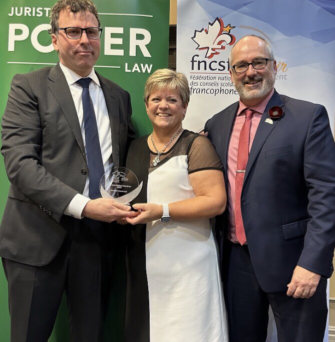 FNCSF's tweet photo. Félicitations à Madame Melinda Chartrand, lauréate du #PrixJeanRobertGauthier 2023! #FNCSF2023 @cscmonavenir #EduFR https://t.co/8X9L9a2qLo