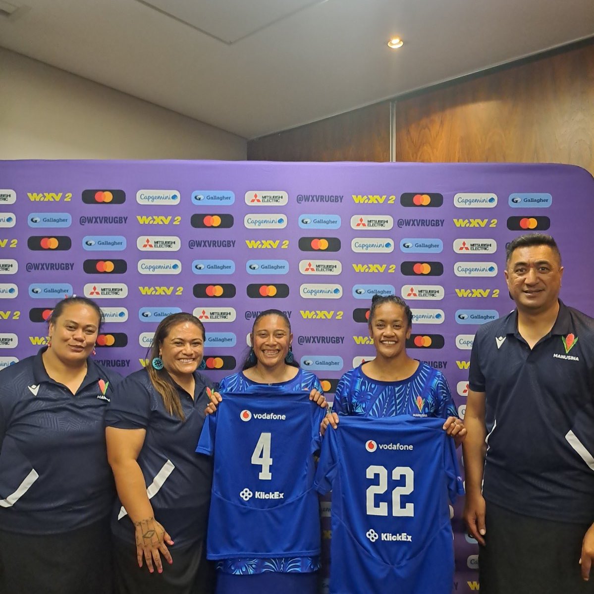 Varnz10's tweet photo. #ThatsMaTeam 🇼🇸❤️ https://t.co/Rz2DeuCBdJ