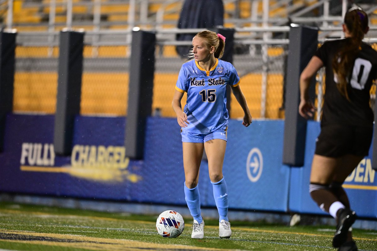 KentStSoccer's tweet photo. Focused and hungry⚡️
#GoFlashes | #Extend91 https://t.co/R5ZrbvcU21
