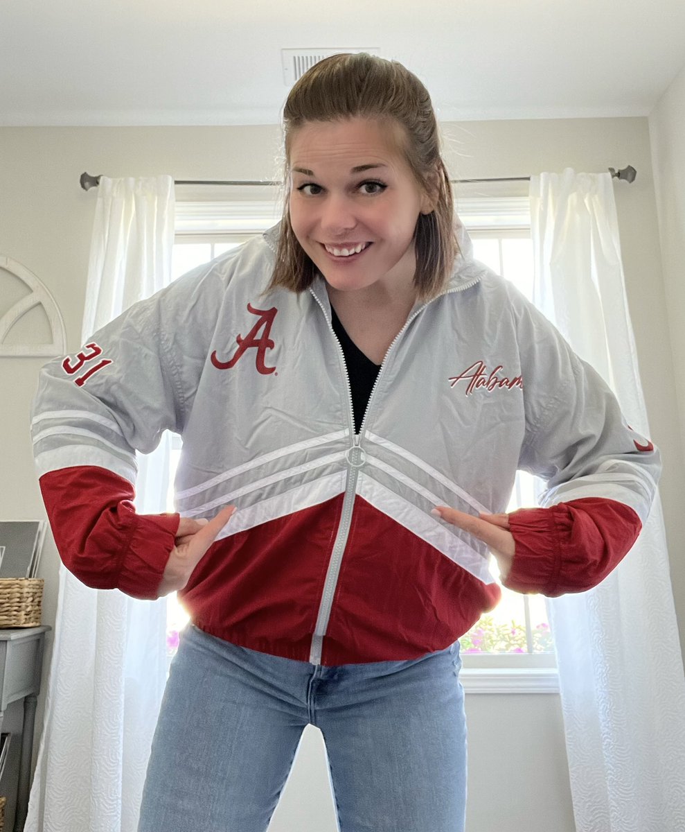 Offici_ALLY_me's tweet photo. @WEARbyEA @ErinAndrews I ABSOLUTELY love my Alabama windbreaker. Any chance you can make an @ohiou Bobcat one?! I’ve been working there for 10+ years and would love to have one! https://t.co/Am4yW6gI9t