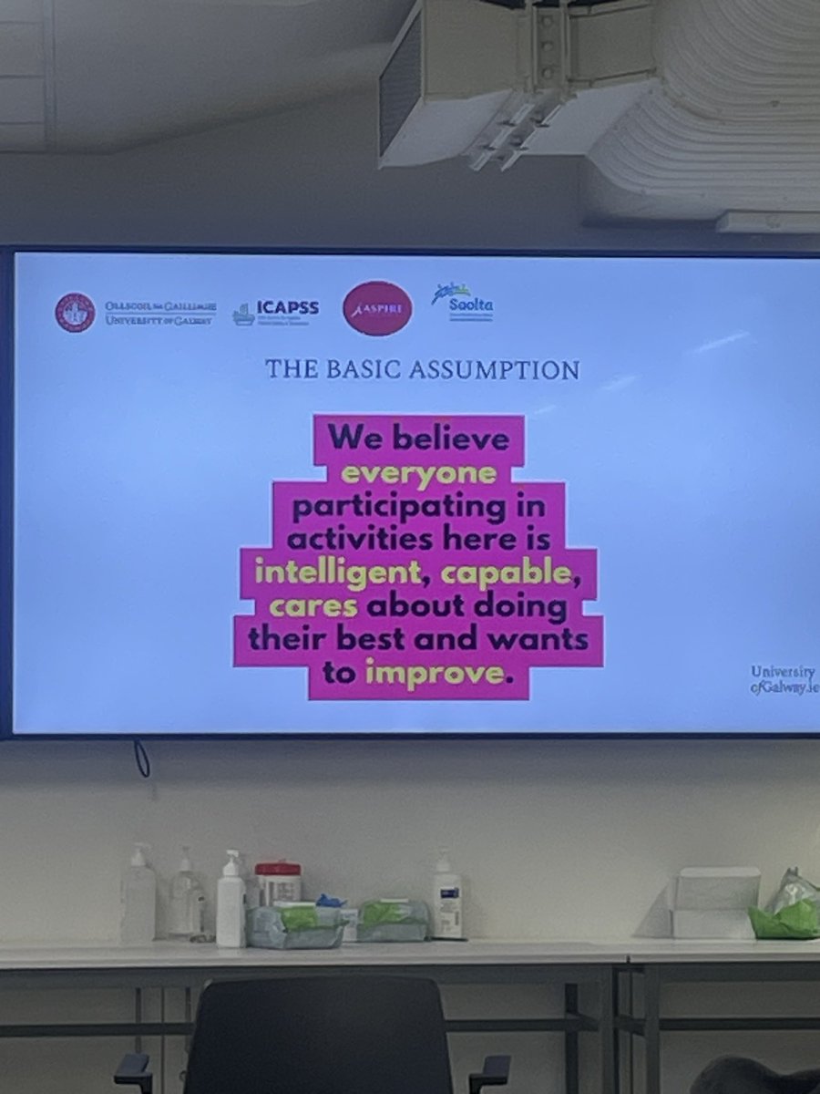 A really insightful multi-disciplinary learning experience today at the Galway simulation-based education lab. Simulations are an incredibly informative approach to practical learning. 
#maternalsepsis