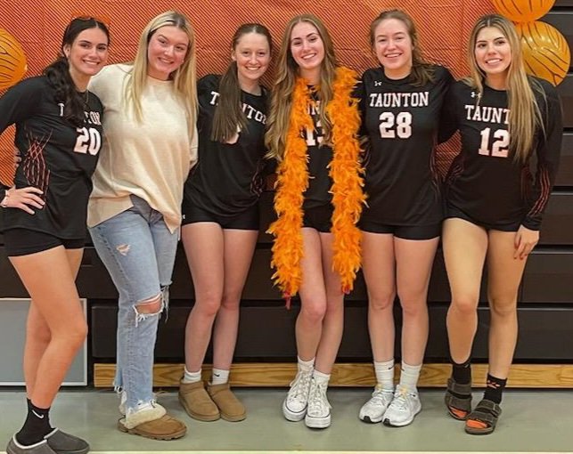 THS Athletics continues to highlight & celebrate our fall season seniors!! @THS_Tiger_Vball saying thank you & goodbye to this valued squad of 🏐 players. @thstvstudio @Taunton_Schools @2024Ths @tauntonhstigers @ThsWebmaster