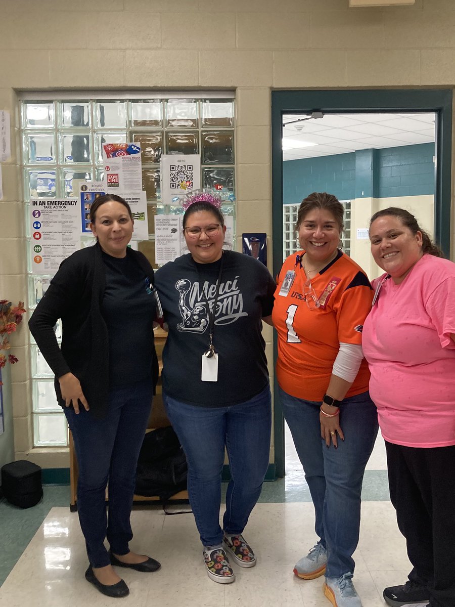 Happiest Birthday to Alex!!!!!
#SkyhawkLane
#BirthdaySelfies