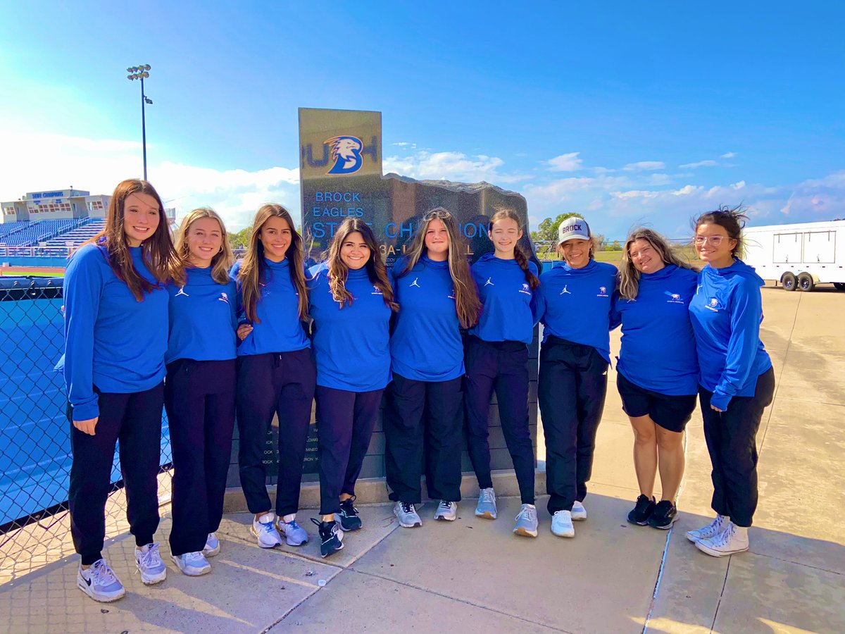 Couldn’t be any prouder of this crew right here!!! Another <a href="/brock_football/">Brock Football</a> Friday night for this group of Student Trainers!!!! 
#BrockSportsMed