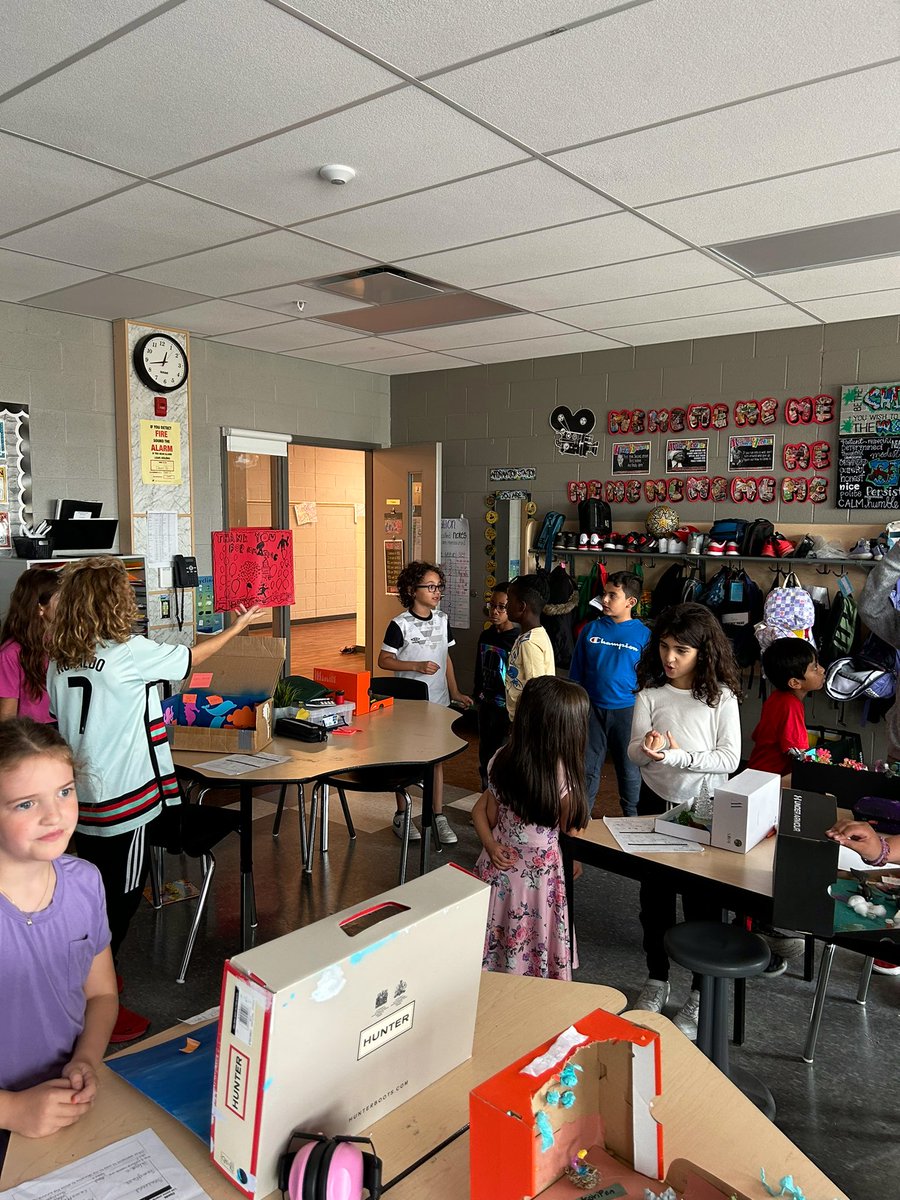 Mrs. Travaglini tweet media