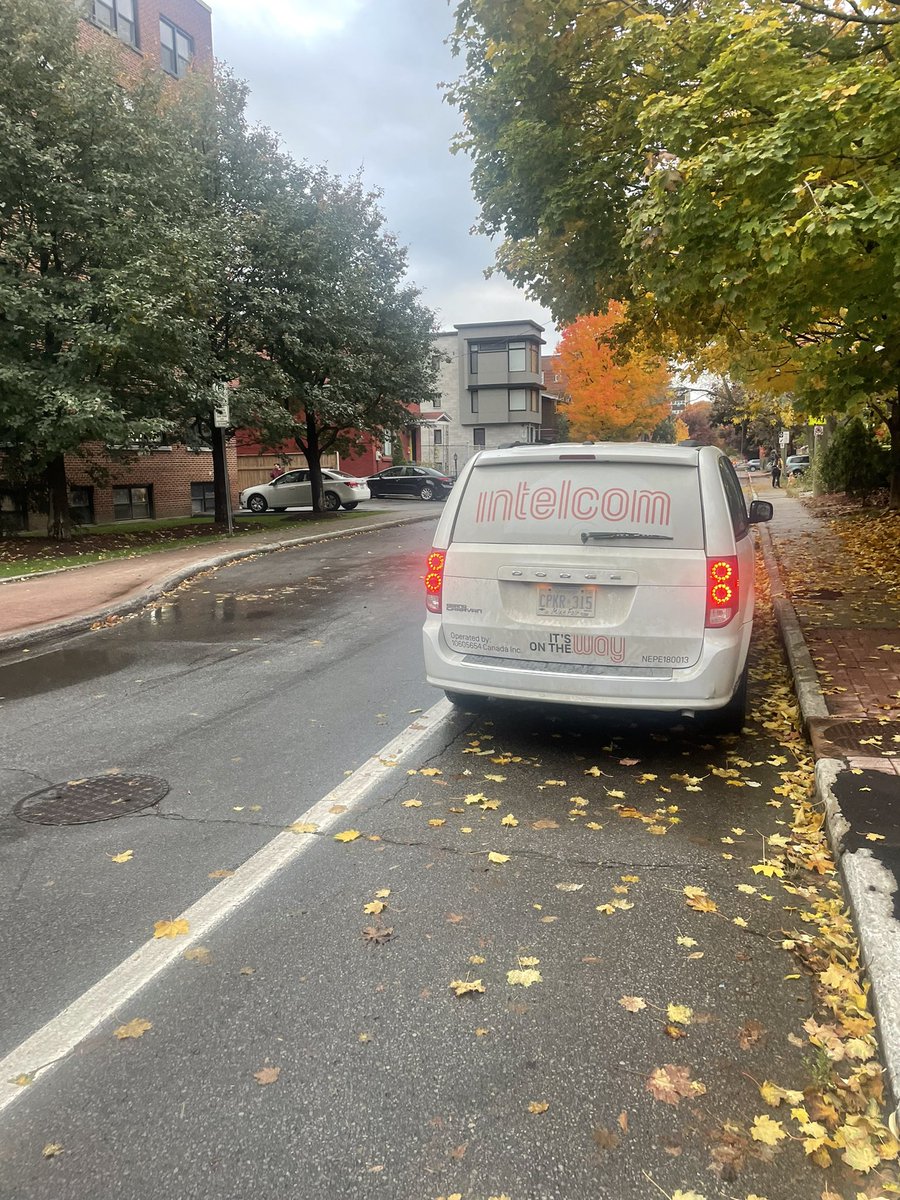 Ottawa drivers really don’t like using parking when it’s available. I guess we should take it away 🤔 #2minutemetric #ottbike #ottroll