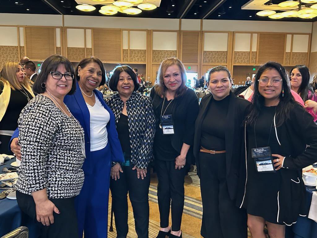 ClarkCountySch's tweet photo. Some of @CCSD_Trustees with civil rights icon Sylvia Mendez at #CGCS23. @GreatCitySchls https://t.co/Uid5BTZ5NM