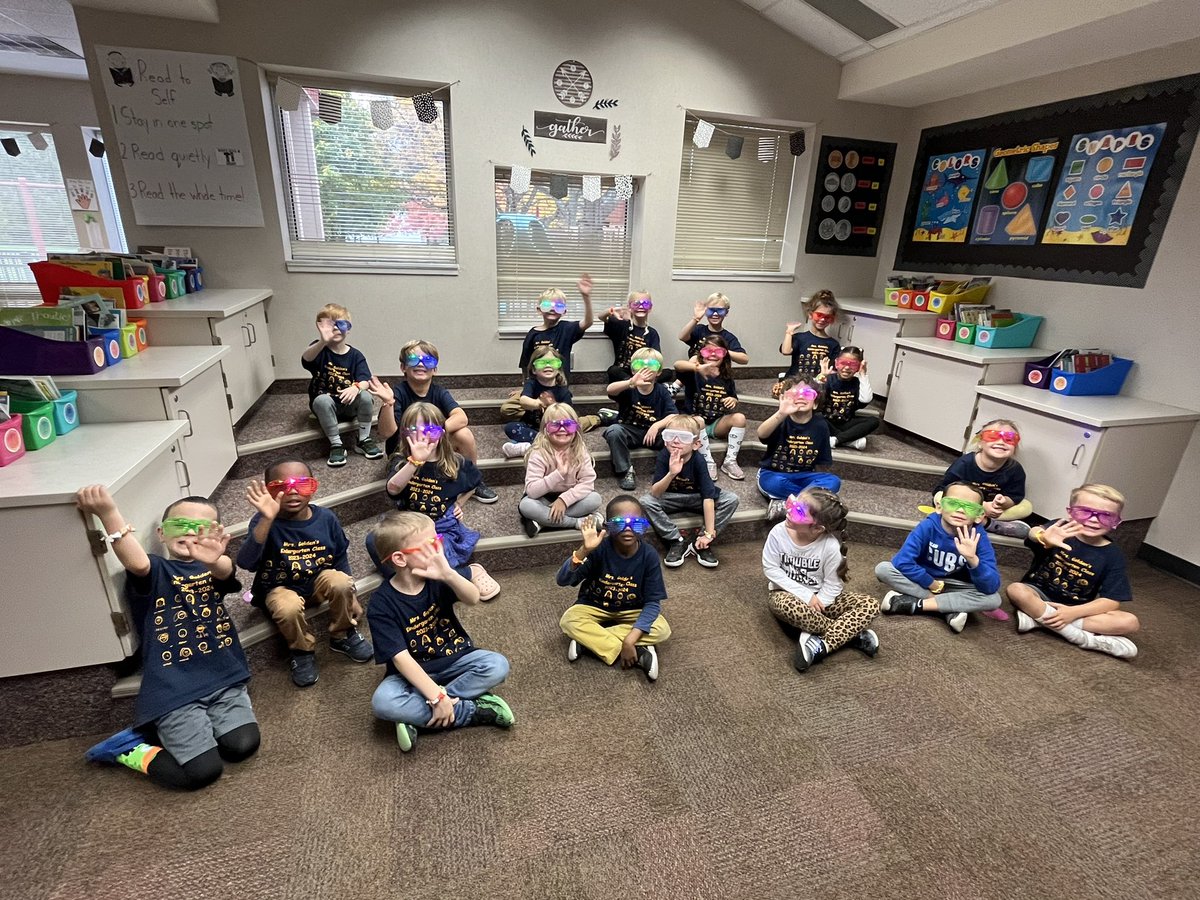 We ended the day with a Fall Party! 🍂Thank you <a href="/WoodbrookPTO1/">Woodbrook PTO</a>