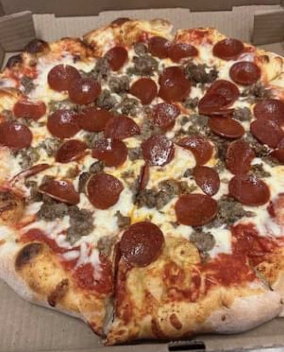 littlestorekc's tweet photo. Tonight, only $11.99 for ANY two topping pizza!  Let us fix you dinner with a made to order 16" New York Style two topping pizza  Choose any two toppings for only $11.99!  Now that's a deal and yes, that’s an actual pizza! https://t.co/6yNZOga6mk