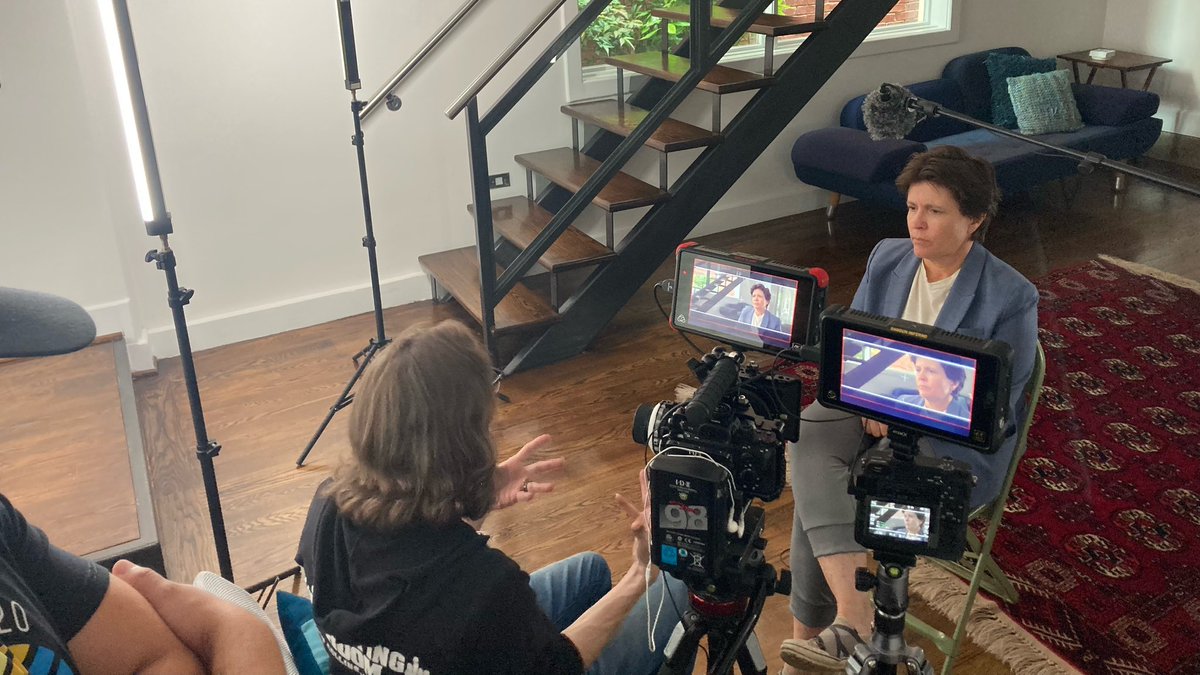 That one time I interviewed <a href="/karaswisher/">Kara Swisher</a> for <a href="/aoamovie/">AGE OF AUDIO</a> at her house and she let me sorta give her a hug! #indiedoc