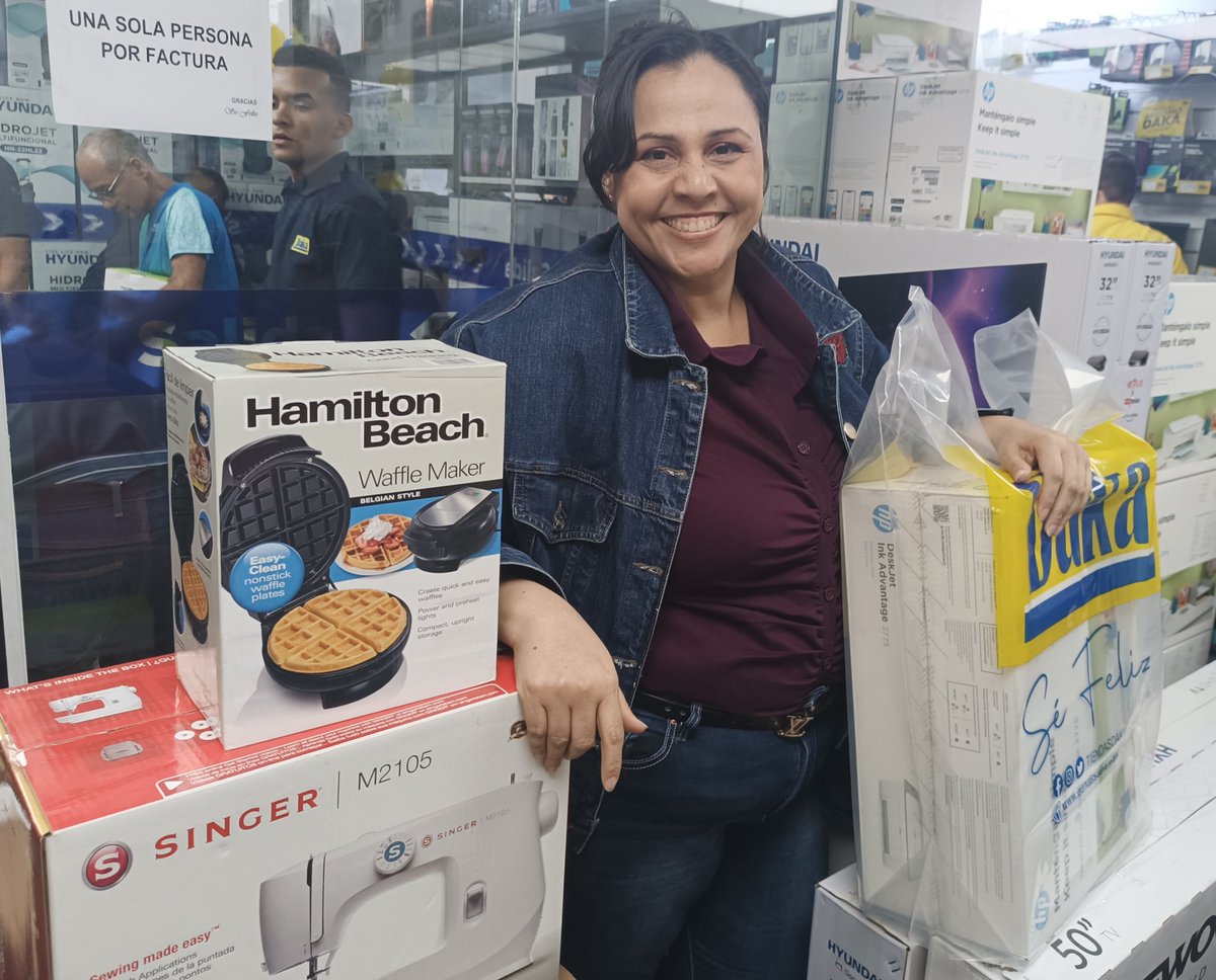 tiendasdaka's tweet photo. Twitt de la suerte para que tu también equipes tu hogar con nuestros productos de las #100HorasDaka 💛🤩

#TodasNuestrasTiendasDaka
#TiendasDaka #DakaSeFeliz 
#PromocionesInsuperables #ColasEnDaka #DescuentosDaka https://t.co/XVYLSAz1eW