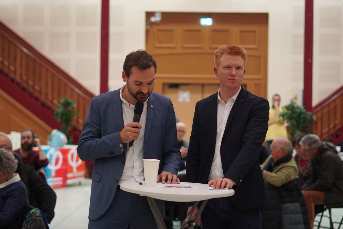 AvecQuatennens's tweet photo. 🔴 Ce soir à Lille avec @AQuatennens et @Ugobernalicis : uni•es et #FiersDetreInsoumis ! https://t.co/3LqE2pnxGg
