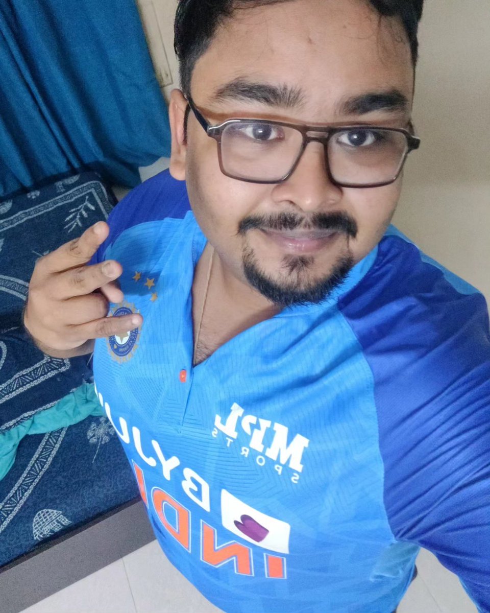 Mayukh Chakraborty tweet media