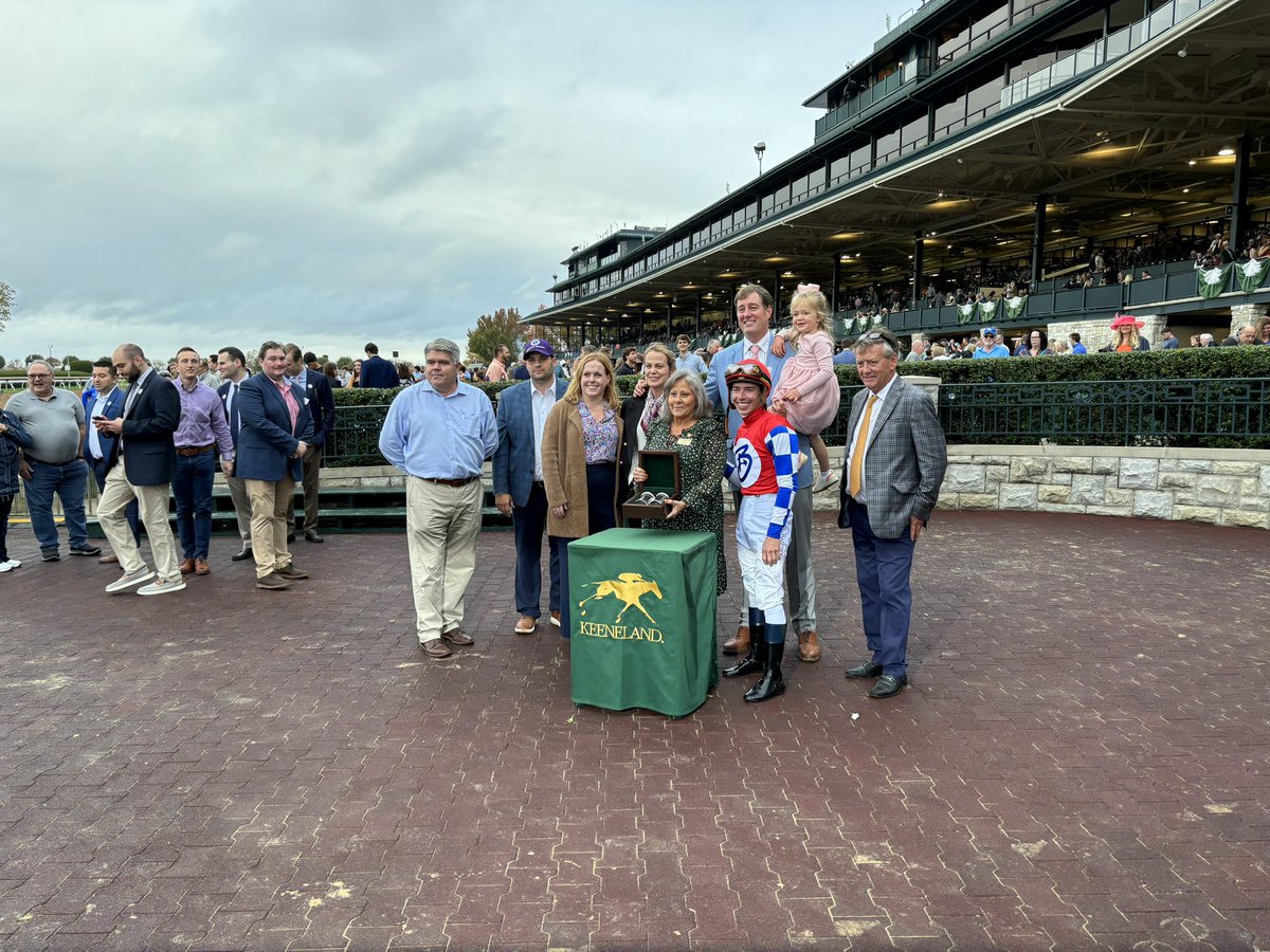 blacktypetb's tweet photo. YOUALMOSTHADME WINS the Myrtlewood Stakes at #Keeneland!! https://t.co/kIYx7VwU9n