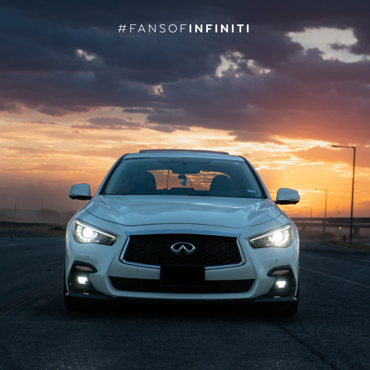 Friday night lights. #FansofINFINITI #FrontEndFriday 🚘 robvr30 on Instagram 📸 alxxgz on Instagram