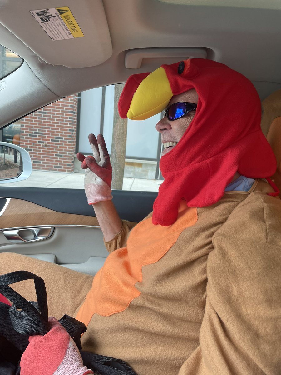 Just a normal day at the office!
The trot is less than one month away. Register for the 18th Annual Arlington Turkey Trot arlingtonvaturkeytrot.org <a href="/ArlTurkeyTrot/">ArlingtonTurkeyTrot</a> #Arlington #TurkeyTrot