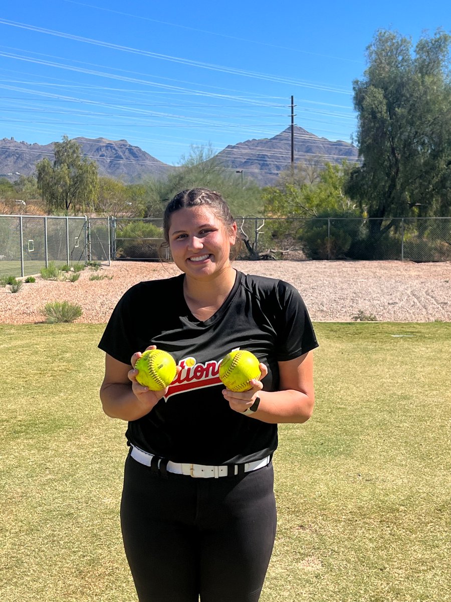 NtlKennedy's tweet photo. Emily #6 (2025) had a BIG day to start the Team NJ Arizona Invitational with not 👆🏼but ✌🏼💣’s scoring 5 runs in the second game of the day!! Keep that bat hot the next two days Em!!! @EmClaudio2025 @NationalsCC https://t.co/dOwHEdPBhE